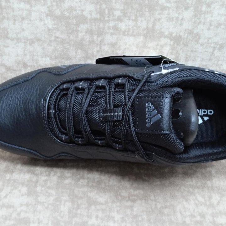 Adidas р. 40-45 кожаные