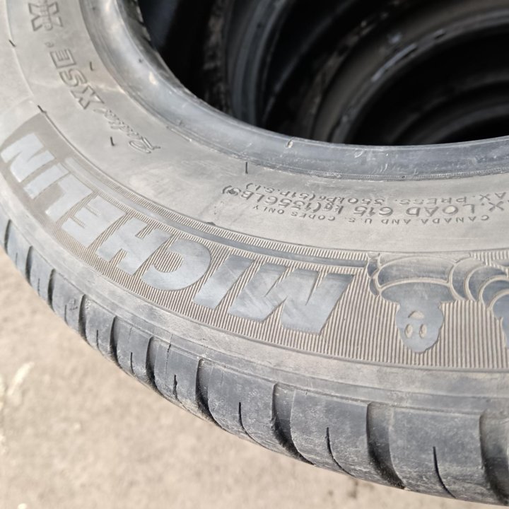 Комплект летних шин Michelin R15 205/60 Energy XM1