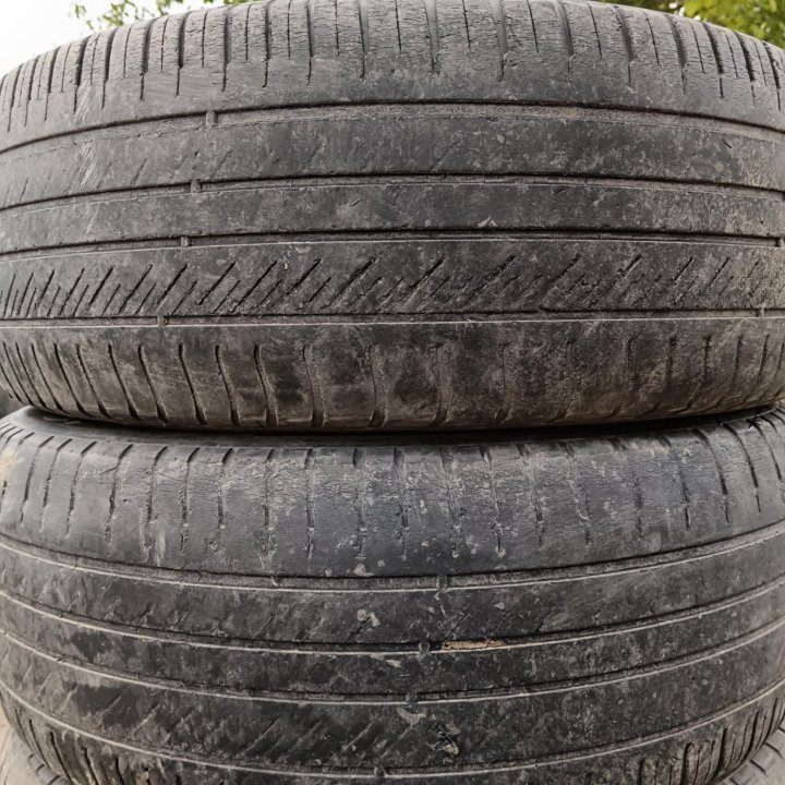 Комплект летних шин Michelin R15 205/60 Energy XM1