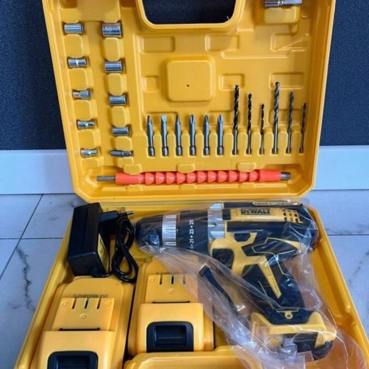 Шуруповерт Dewalt 21v