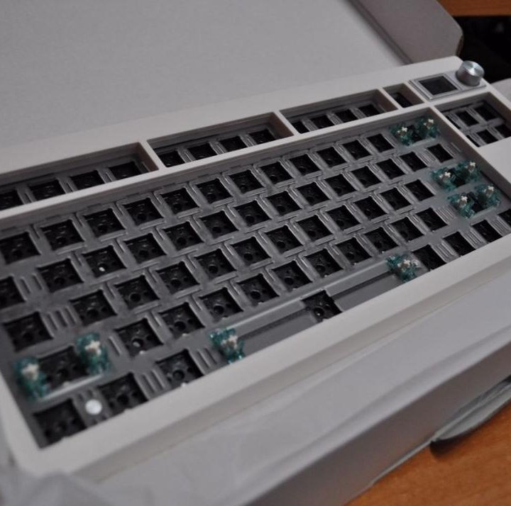 База для клавиатуры GMK87