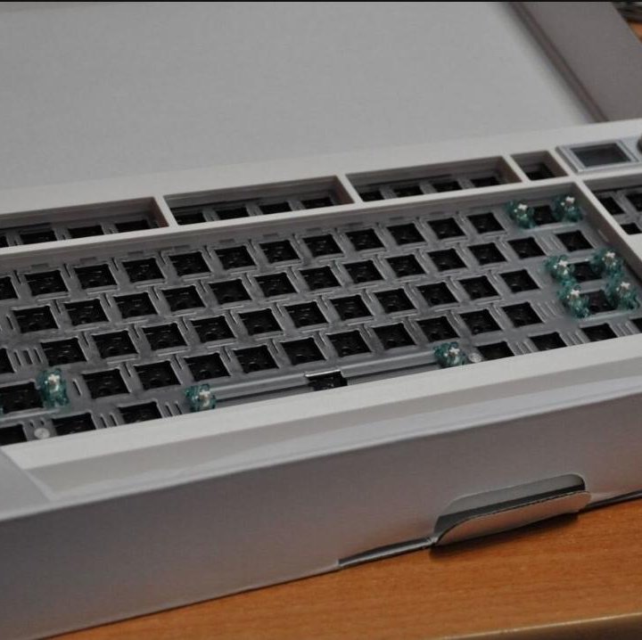 База для клавиатуры GMK87