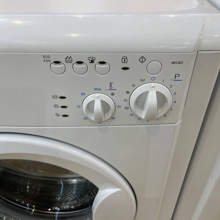 Стиральная машина Indesit WIU 82* узкая 33 см