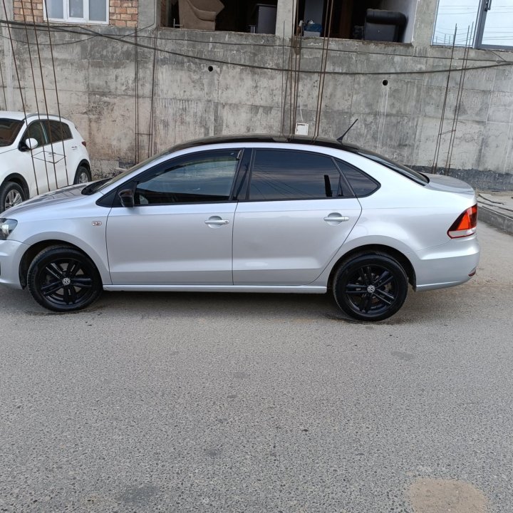 Volkswagen Polo, 2016