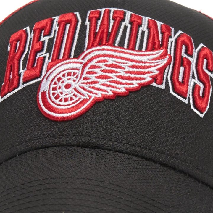 Бейсболка NHL Detroit Red Wings