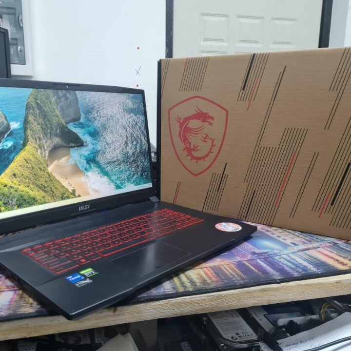 Msi Katana gf76 i5-12450H 16gb 17.3