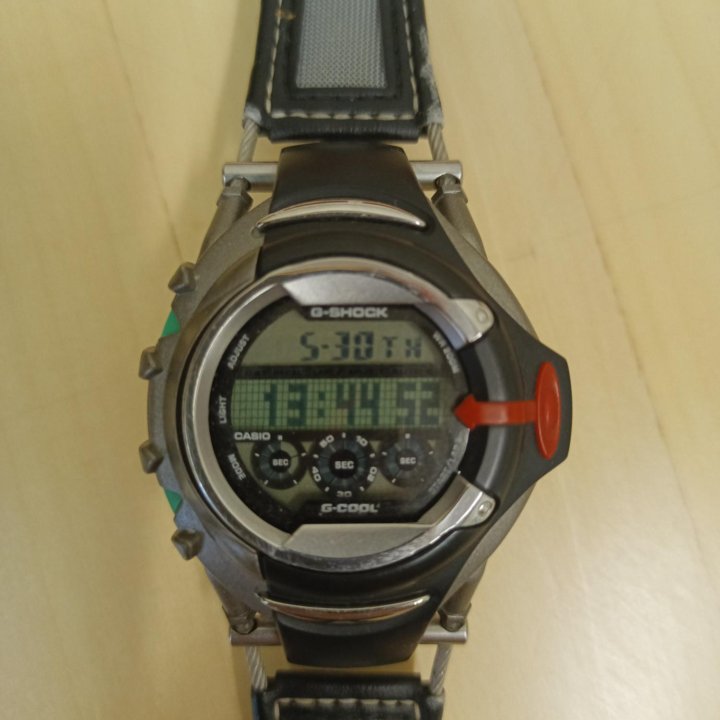 Часы Casio G-Shock GE-2000-1