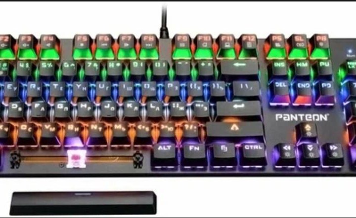 Игровая механическая клавиатура (RGB)