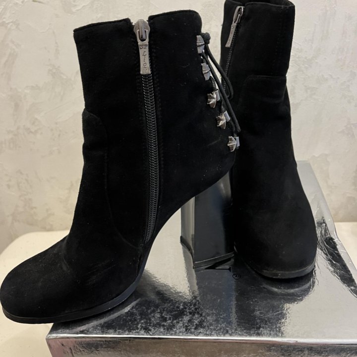 Ботинки на каблуке