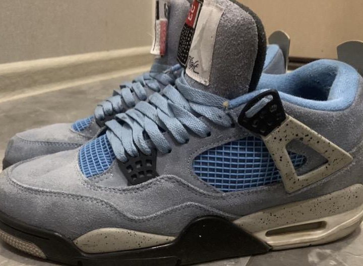 Air Jordan 4 retro university blue