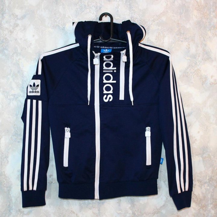 Олимпийка adidas для мальчика.