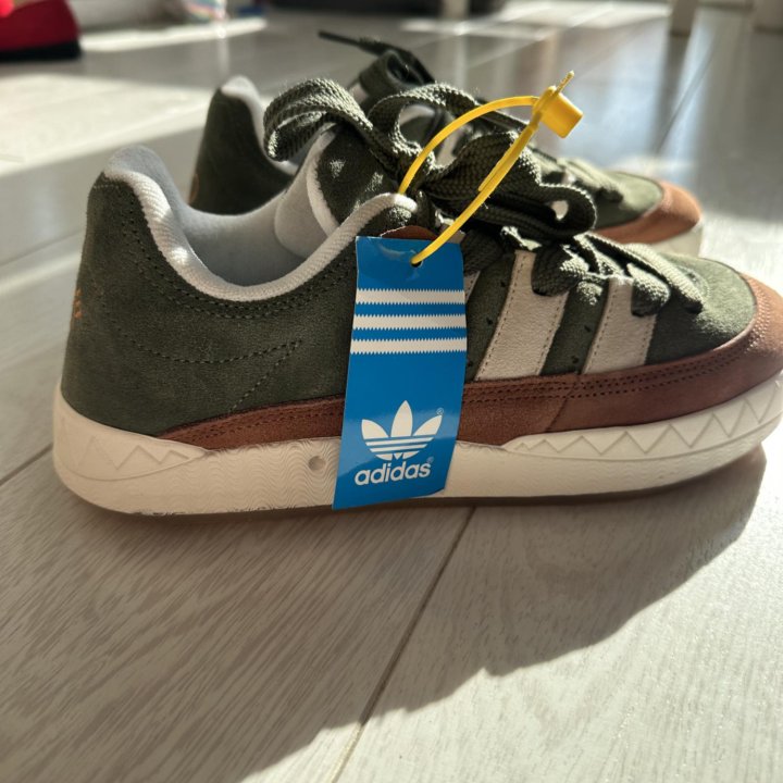 Кеды Adidas , р 41, новые