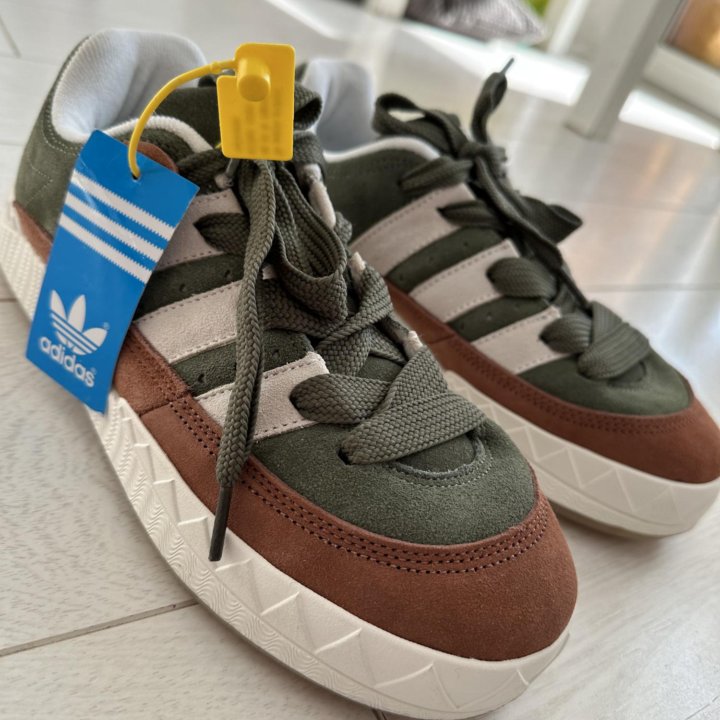 Кеды Adidas , р 41, новые