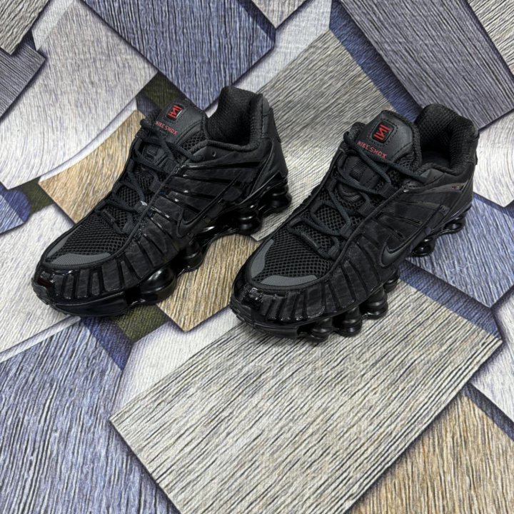 Кроссовки Nike Shox