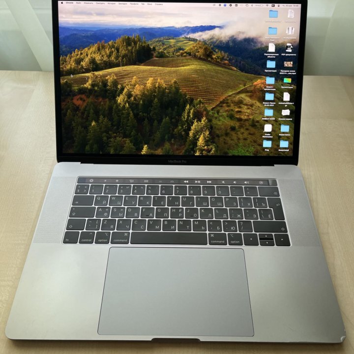 MacBook Pro 15 2018 16/256 gb Touch Bar