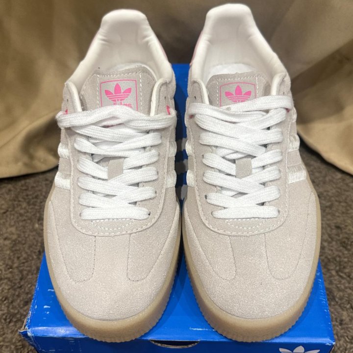 Кроссовки adidas