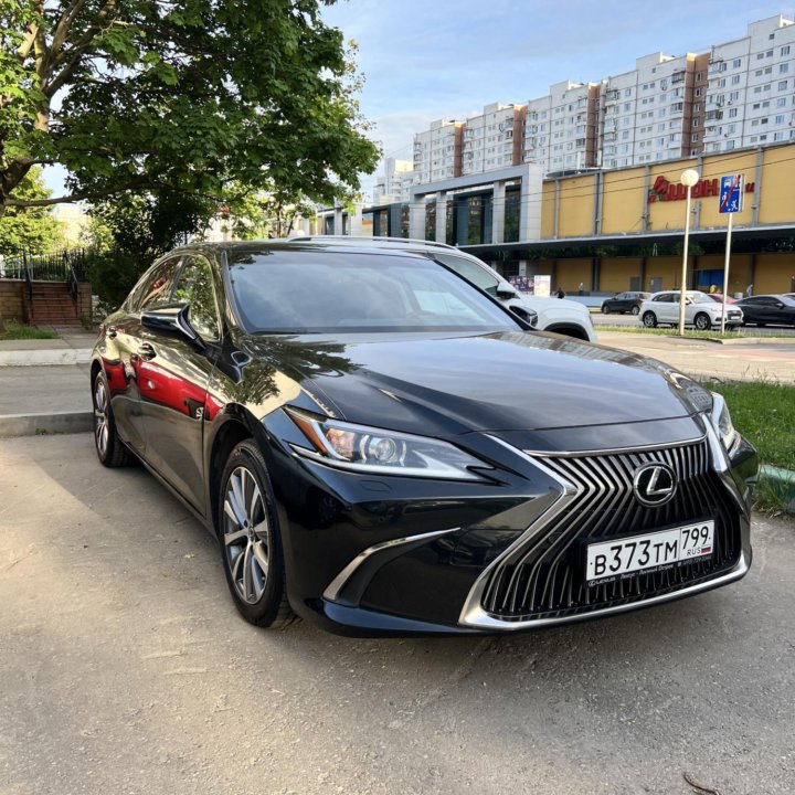 Lexus ES, 2019