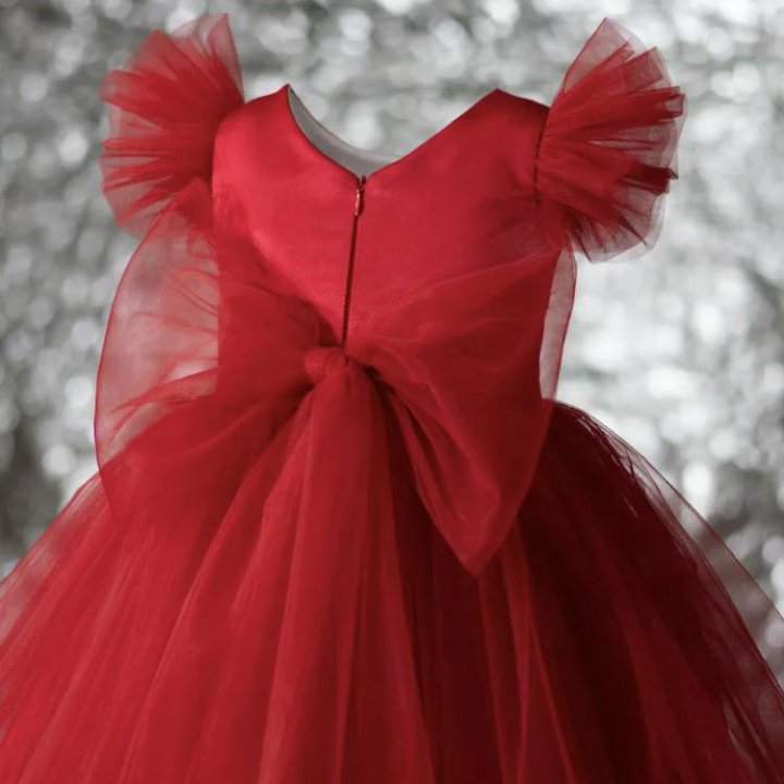 Нарядное платье