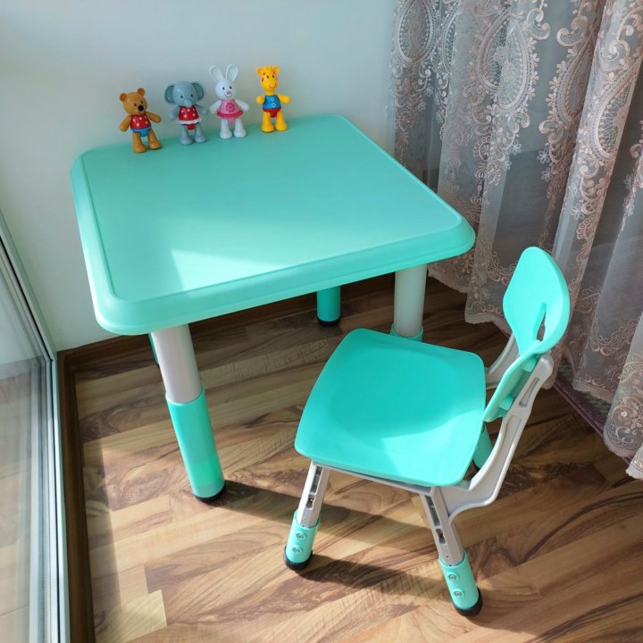 Стол и стул. Детская мебель. Растущие. Новые