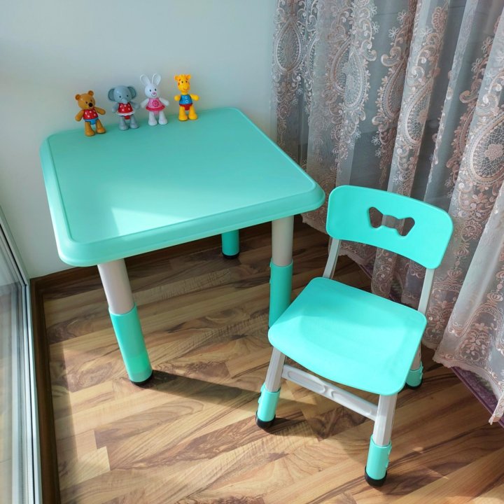 Стол и стул. Детская мебель. Растущие. Новые