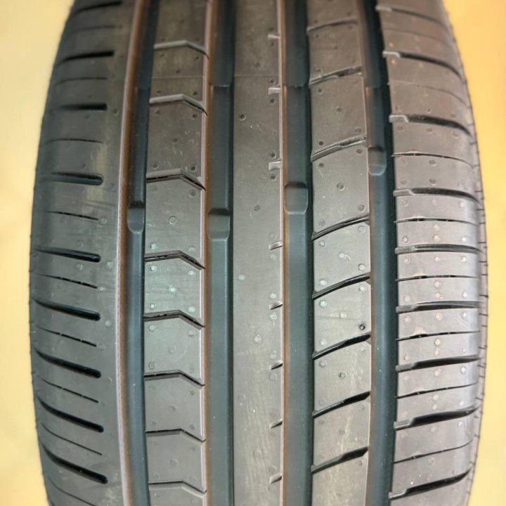 Leao Nova-Force HP100 235/55 R17 99V