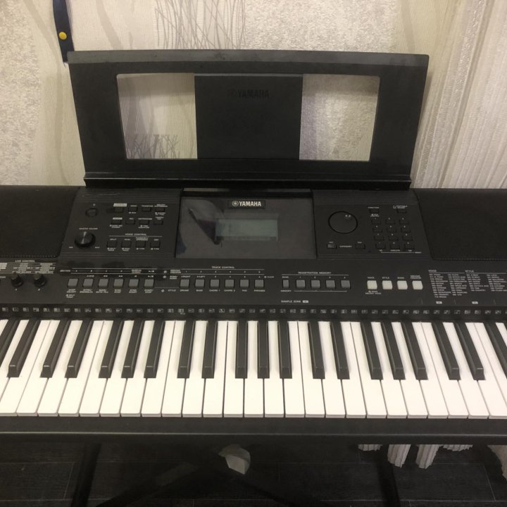 Синтезатор YAMAHA PSR-E463