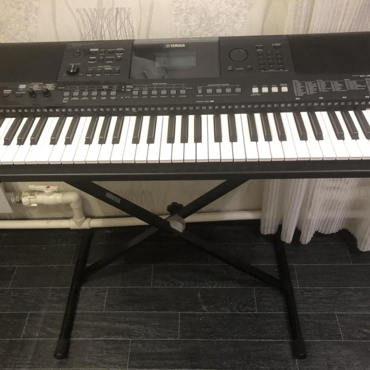 Синтезатор YAMAHA PSR-E463