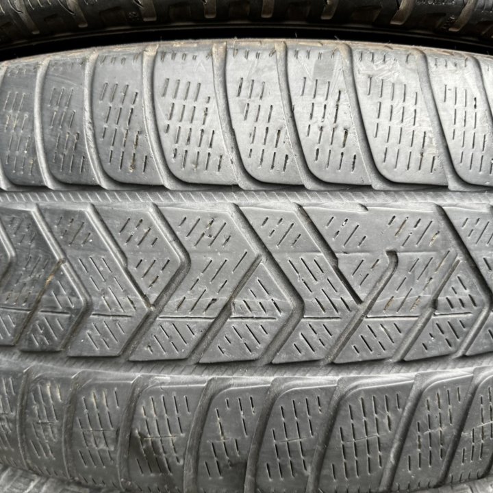 235/55 R19 Pirelli Scorpion Winter