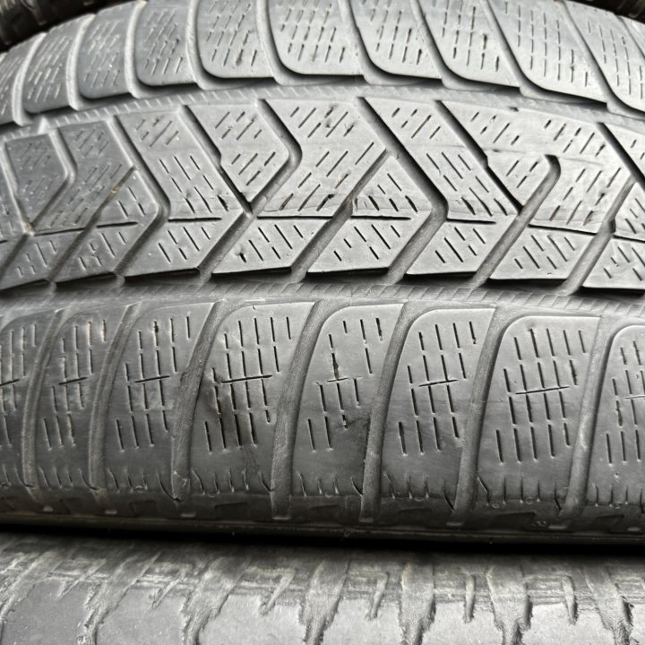 235/55 R19 Pirelli Scorpion Winter