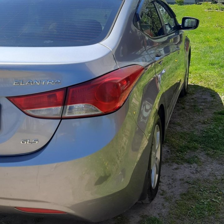 Hyundai Elantra, 2012