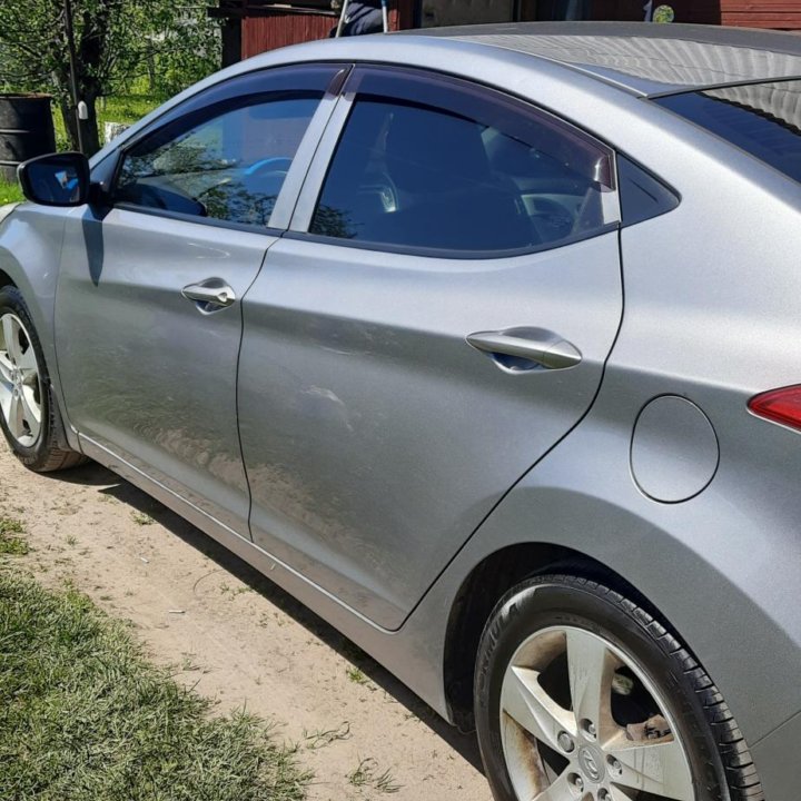 Hyundai Elantra, 2012