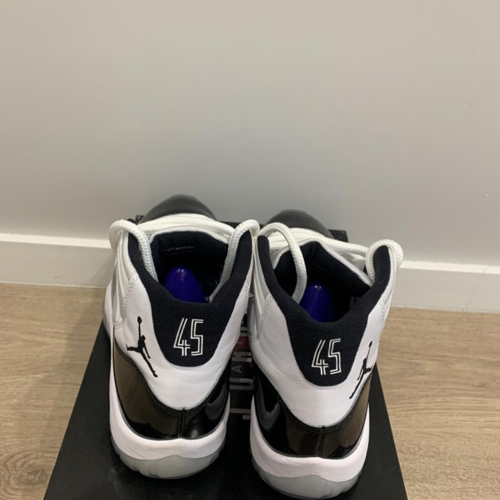 Air Jordan retro 11 Concord