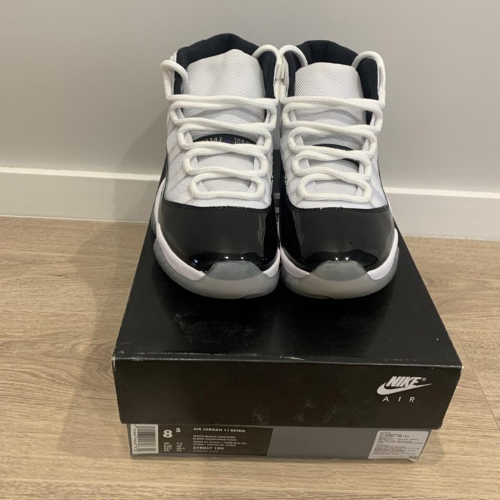 Air Jordan retro 11 Concord