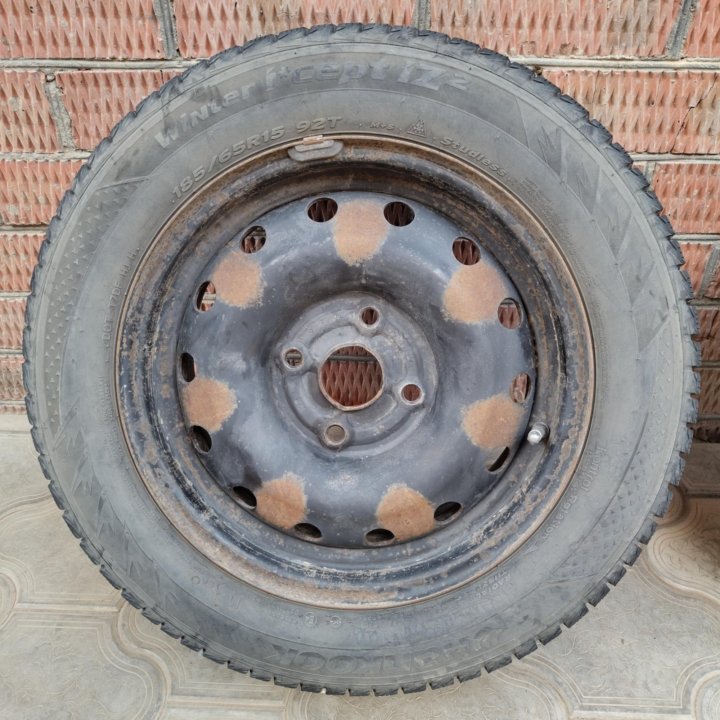 Шины с дисками 185/65 R15 Hankook Winter iCept iZ2