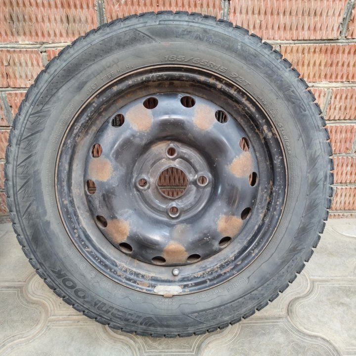 Шины с дисками 185/65 R15 Hankook Winter iCept iZ2