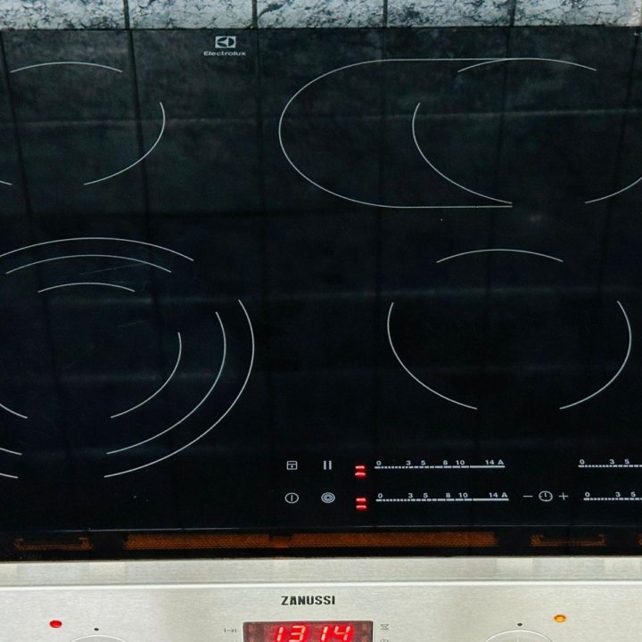 Варочная панель Electrolux EHF56547FK