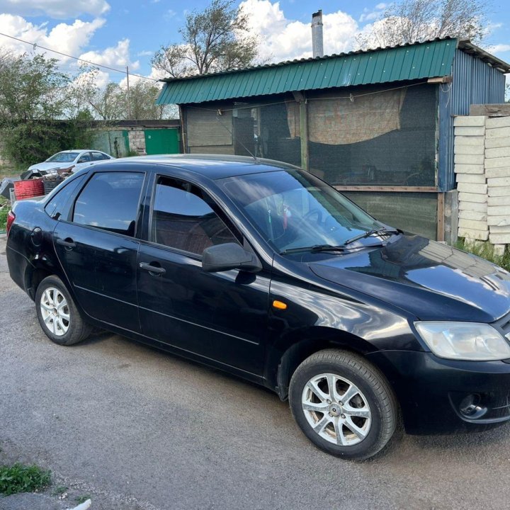 ВАЗ (Lada) Granta, 2013