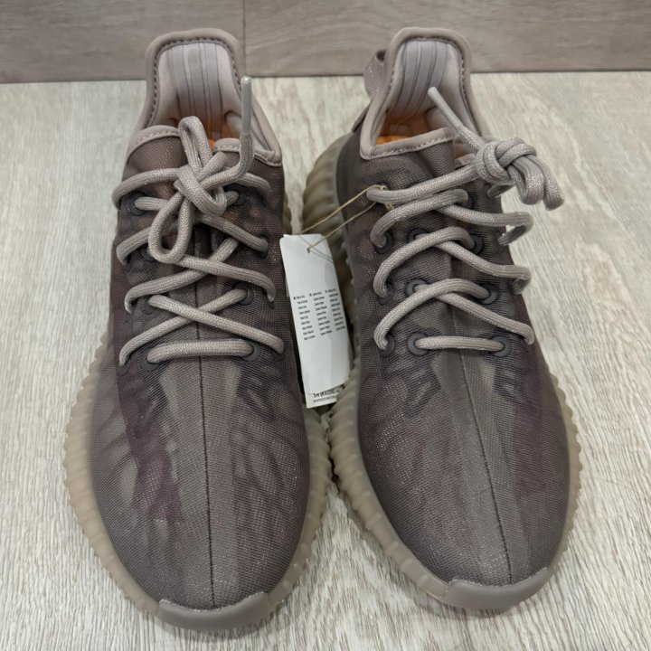 Кроссовки adidas yeezy 350 38 размер