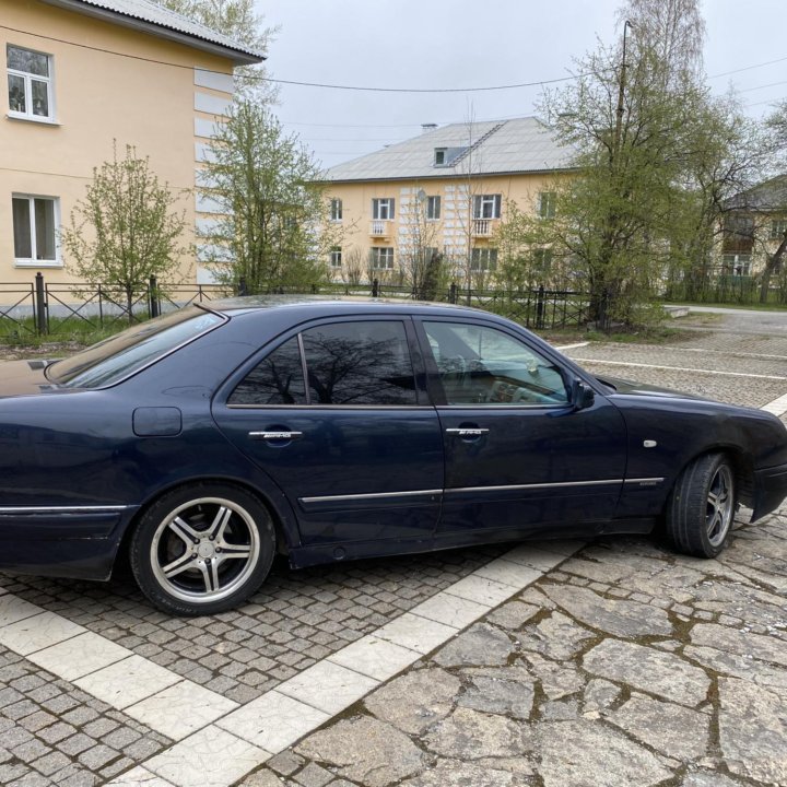 Mercedes-Benz E-Класс, 1997