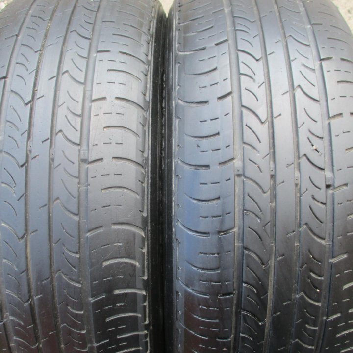 2шт 185 \ 60 R14 Roadstone