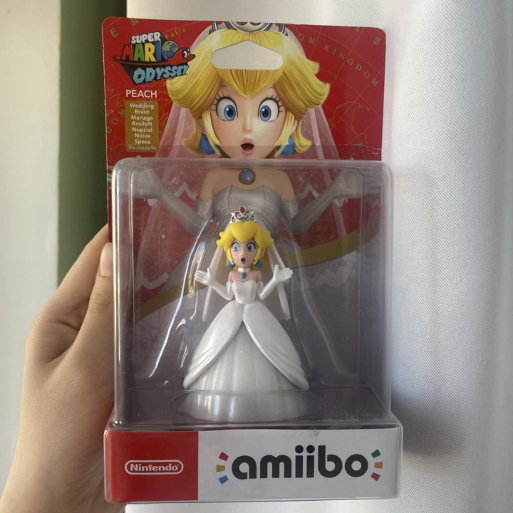 Amiibo Peach (Super Mario Odyssey)