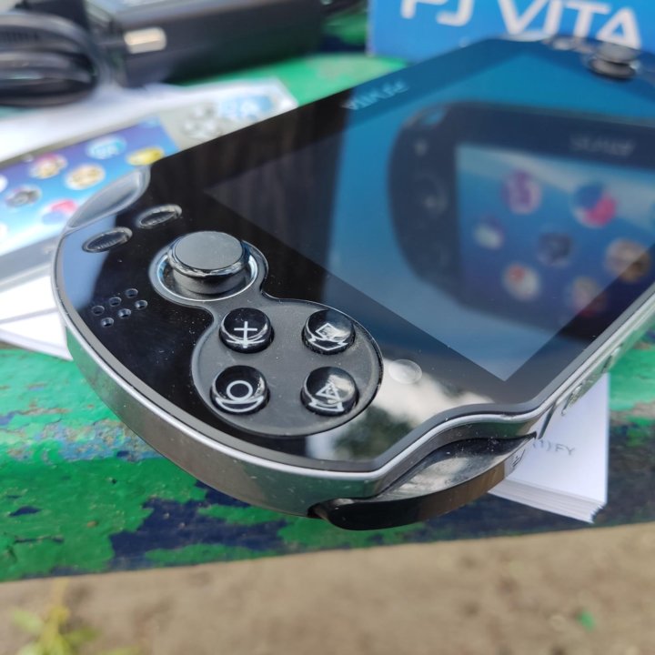 PS Vita 128Gb+игры