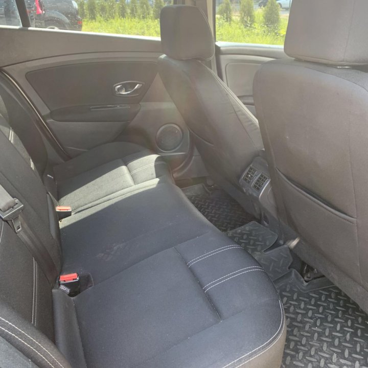 Renault Fluence, 2013