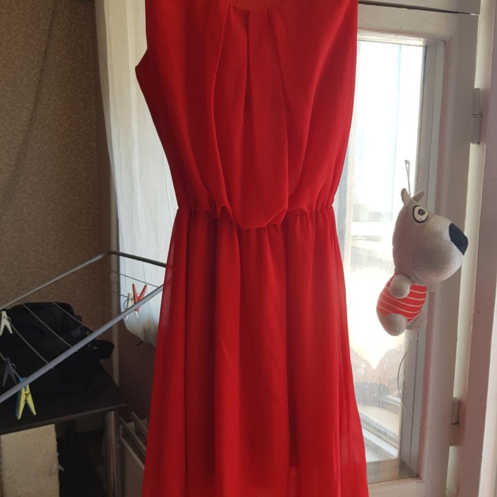 Платье женское.