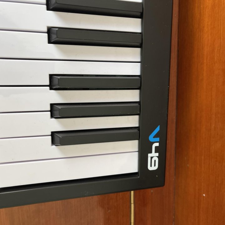 MIDI Клавиатура Alesis v49