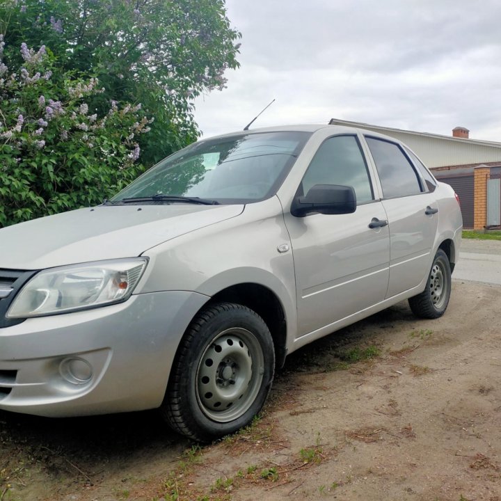 ВАЗ (Lada) Granta, 2013