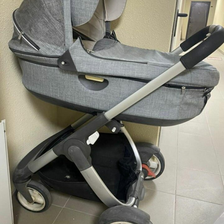 Коляска Stokke