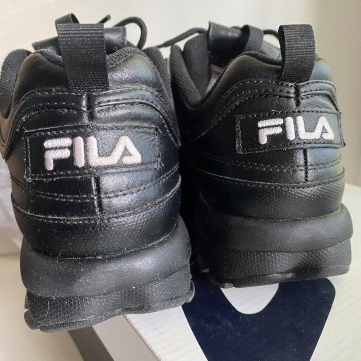 Кроссовки женские Fila 39,5-40 черные кожа торг