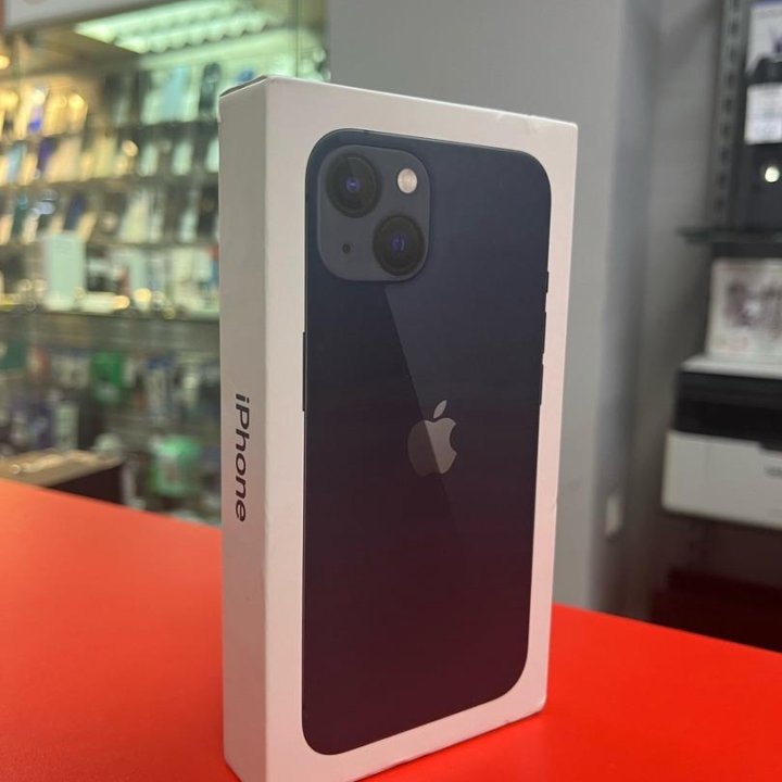 Смартфон Apple iPhone 13 128GB