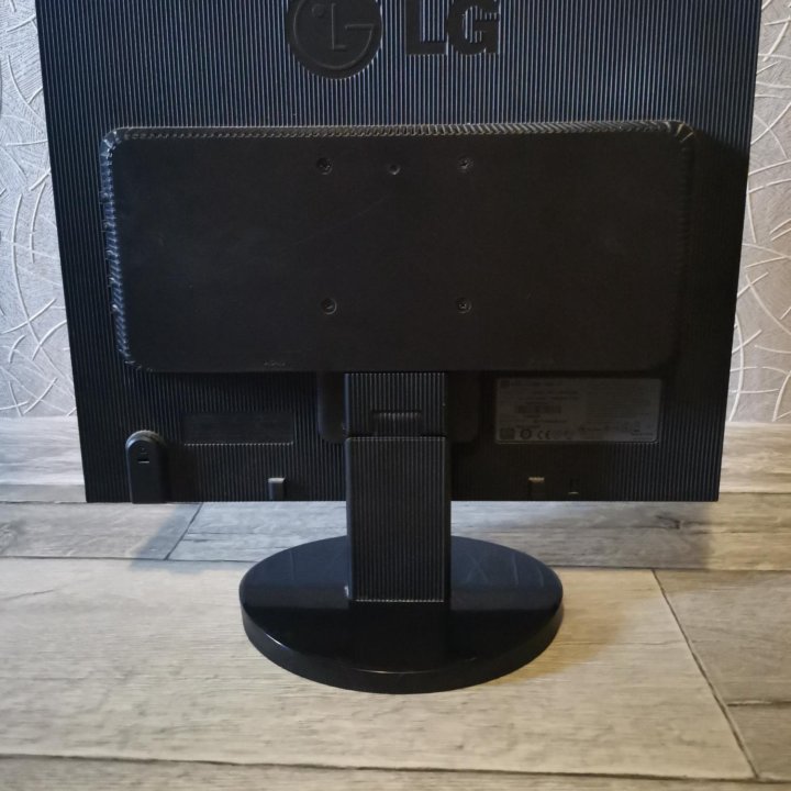 Монитор LG Flatron L1953S